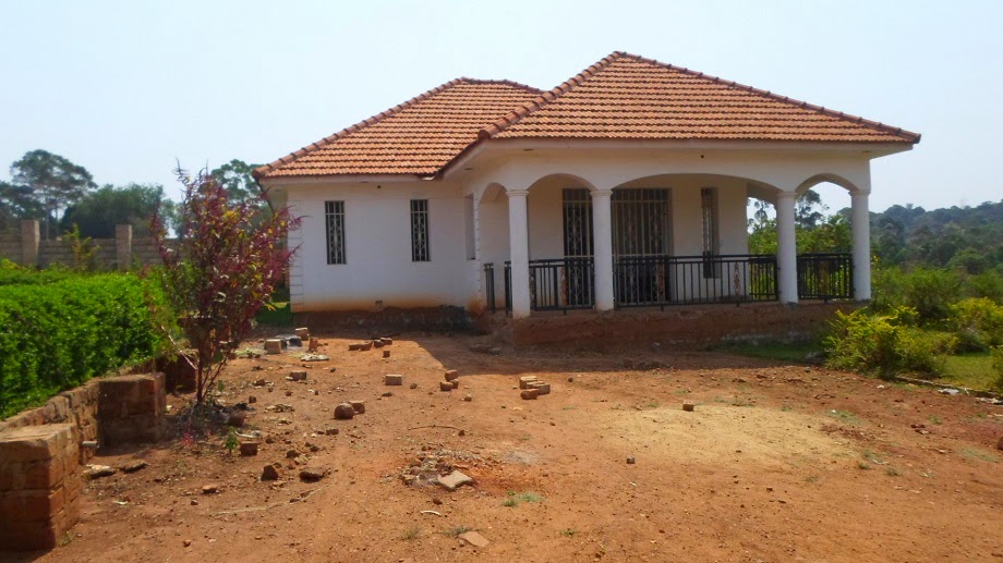 HOUSES FOR SALE KAMPALA UGANDA UNFINISHED HOUSE FOR SALE 