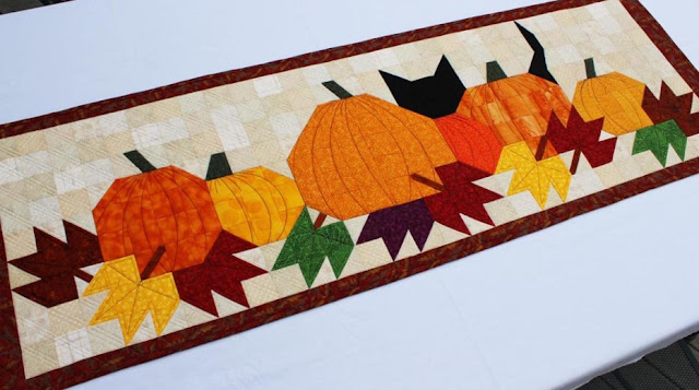 Pumpkat Patch table runner