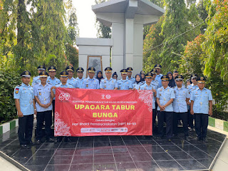 Peringati Hari Bhakti Pemasyarakatan Ke 59,Lapas Bojonegoro Laksanakan Tabur Bunga di Tanah Makam pahlawan