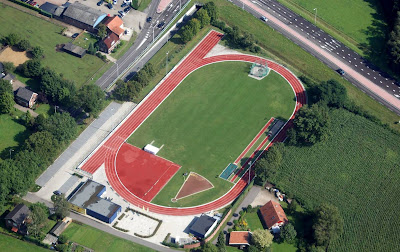 Afbeeldingsresultaat voor Atletiekbaan Aalten vanuit de lucht