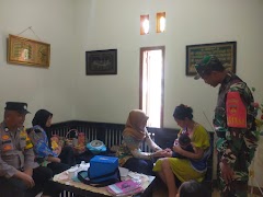 Babinsa dan Bhabinkamtibmas Dampingi Kegiatan Posyandu di Dusun Sontel Karanganyar