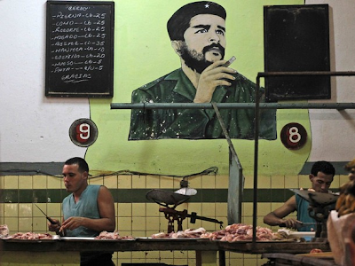 Cuba recortará empleo estatal y abre iniciativa privada