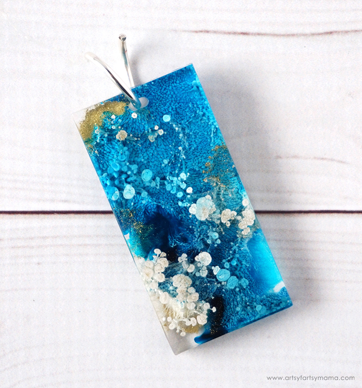 DIY Alcohol Ink Resin Keychains