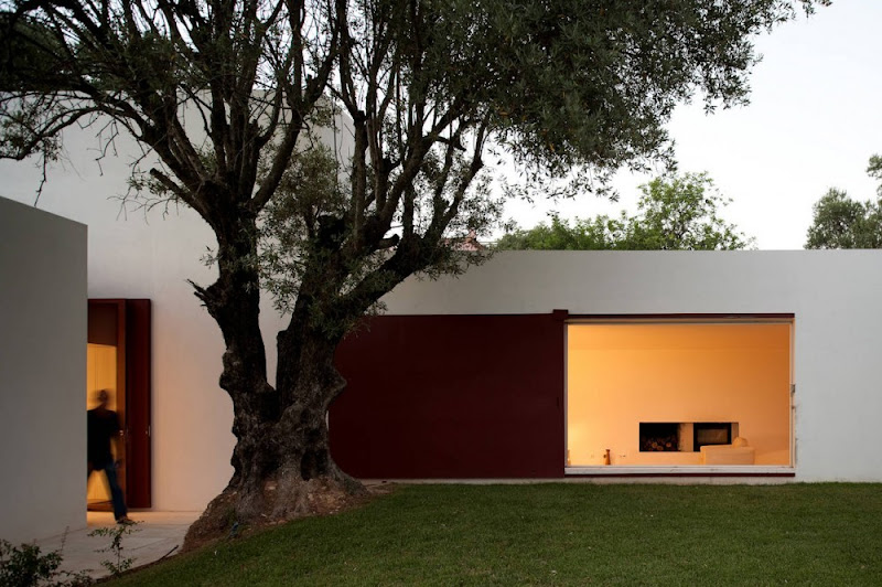 Casa de los Agostos - Pedro Domingos Arquitectos