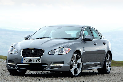 2011 Jaguar XF S Picture