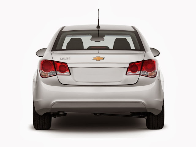 2014 Chevrolet Cruze LS Sedan HD Wallpaper