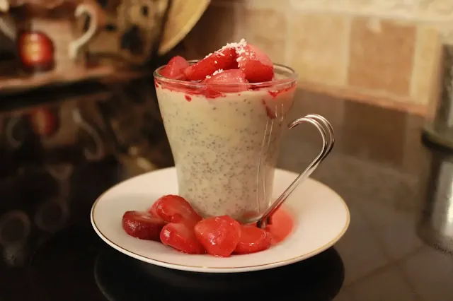 chia seed berry pudding