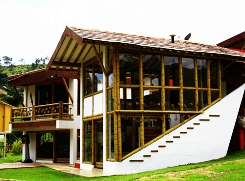 Desain Rumah Bambu Unik terbaru 2022 rumahku