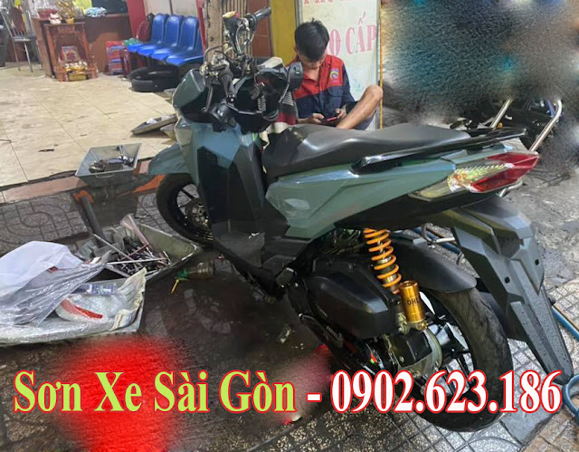 Xe Honda Vario sơn màu xám xi măng cực đẹp