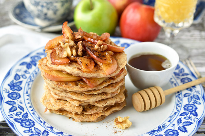 Easy Vegan Apple Cinnamon Pancakes With Buttery Apple Topping (Recipe)