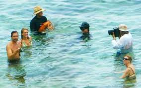 Julia Roberts in Padang padang beach, padang bai