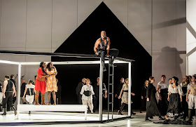 Verdi: Luisa Miller - Nadine Benjamin, Elizabeth Llewellyn, Soloman Howard - English National Opera ( © Tristram Kenton)