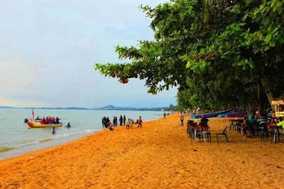 Pantai pengkalan balak melaka 1