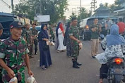 Indahnya Berbagi, Jelang Buka Puasa Koramil 401-03/Sekayu Bagikan Takjil Kewarga