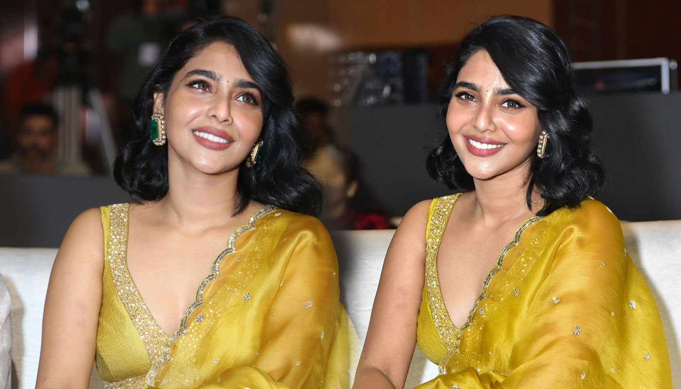 Aishwarya Lekshmi saree photos