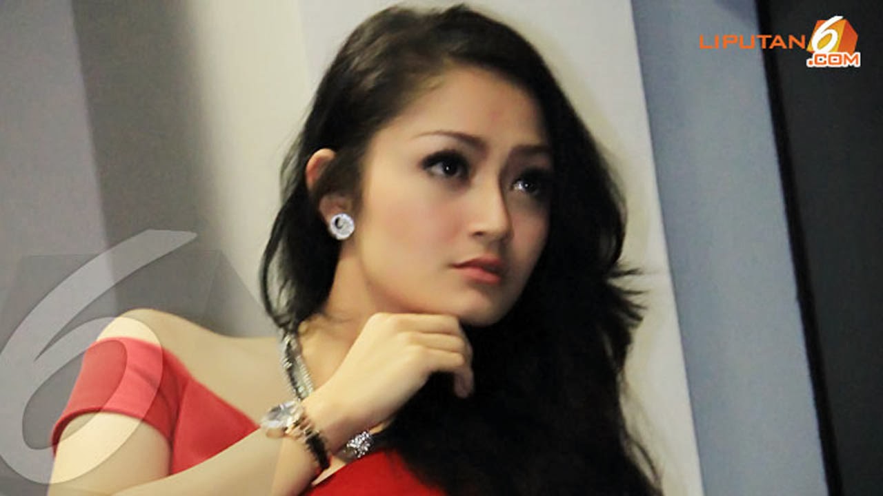 Siti Badriah Foto Panas - newhairstylesformen2014.com