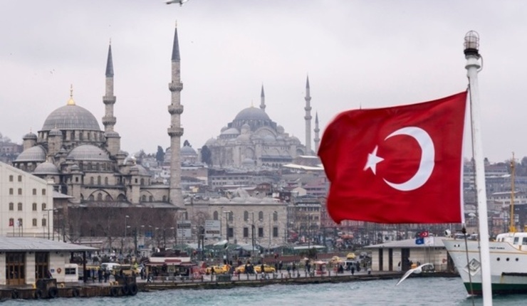 Turquía prohíbe misioneros