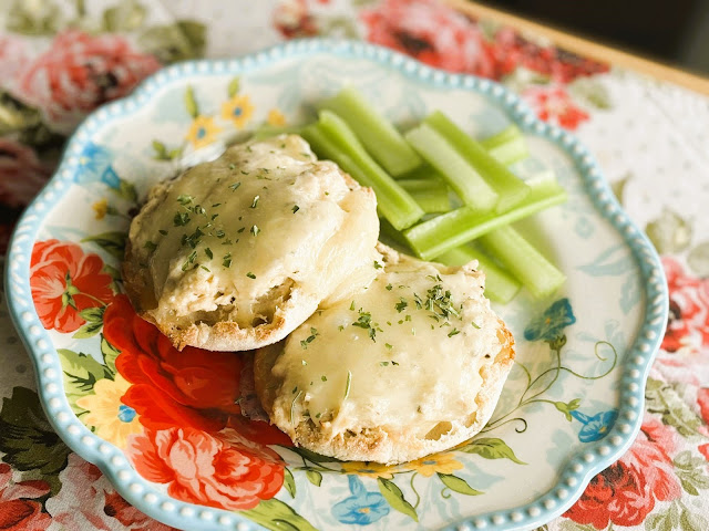 Horseradish Cheddar Tuna Melts