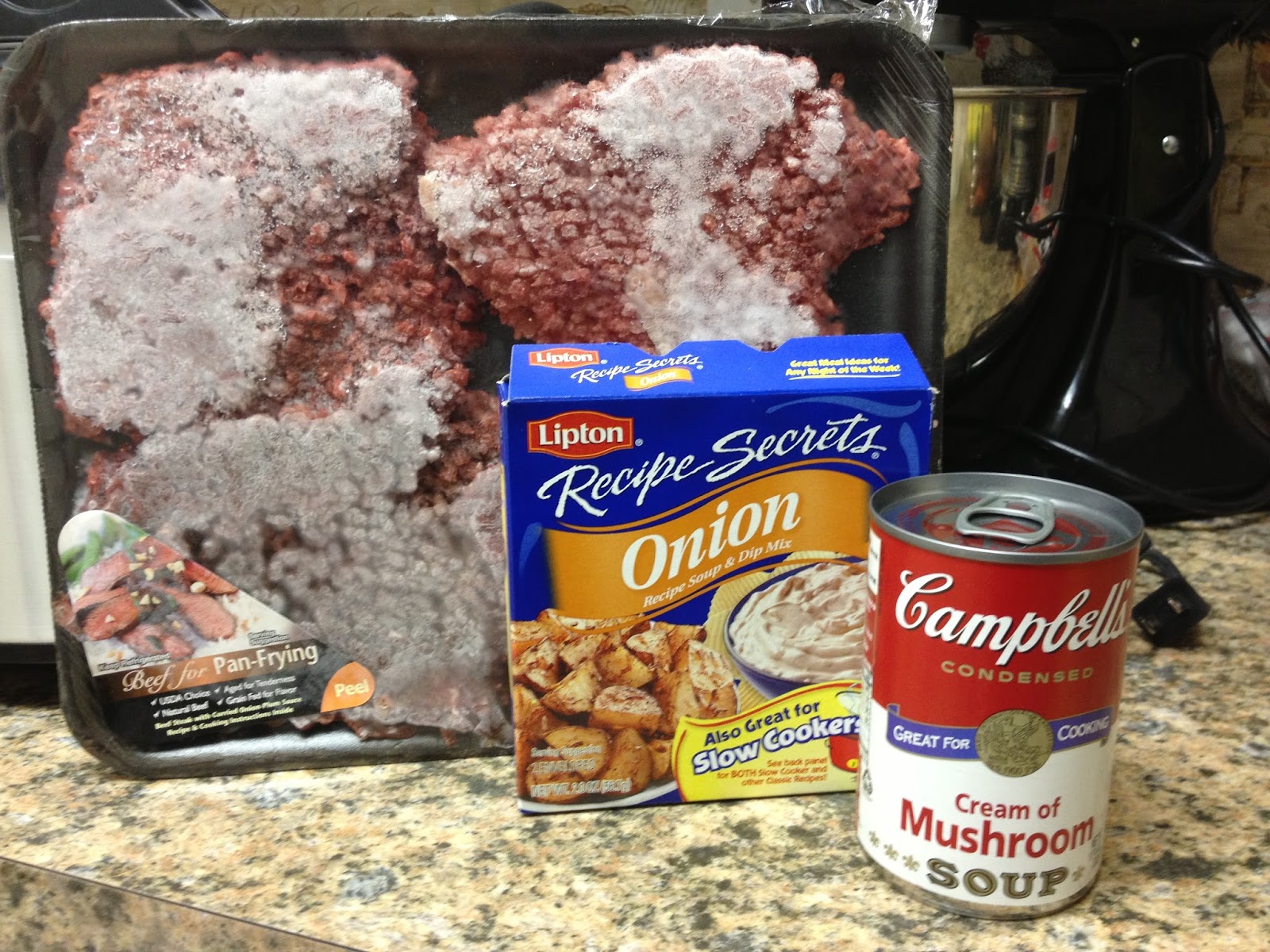 Fried Pies & Fireflies: Crockpot Cube Steak and Gravy