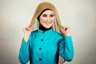 Cara Berjilbab Segi Empat Modern