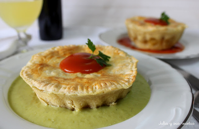 Pastel de carne o Meat pie floater. Julia y sus recetas