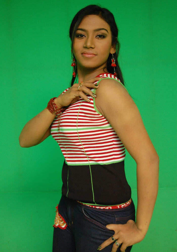 risa hot n masala pics