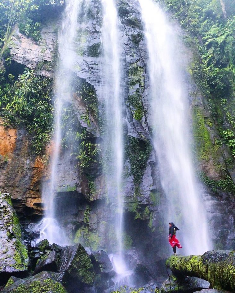 Air Terjun Tanah Longsor