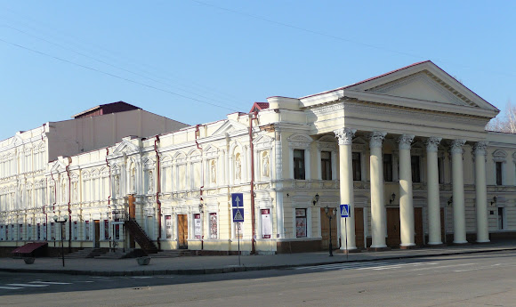 Николаев. Русский драматический театр