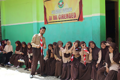 Kegiatan Pramuka MI Cirenged