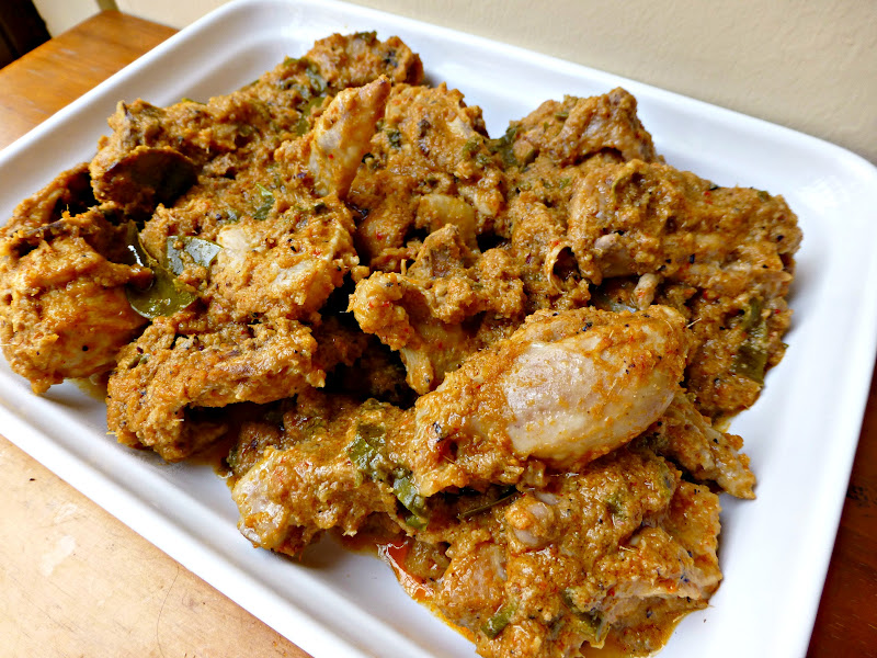 RESEPI NENNIE KHUZAIFAH: RENDANG AYAM