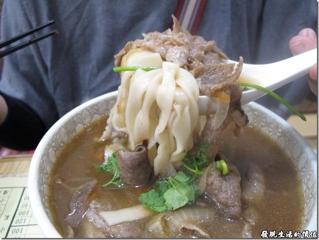 台南-桃花源牛肉麵