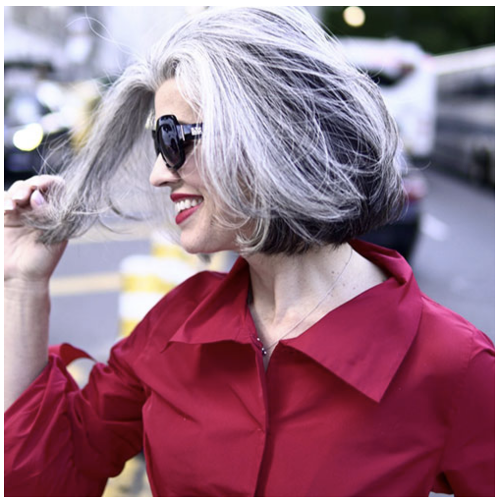 short hairstyles for over 50 with glasses