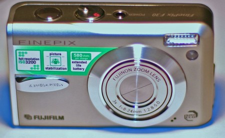Fujifilm FinePix F30