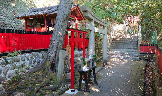 瀧谷不動明王寺(富田林市)