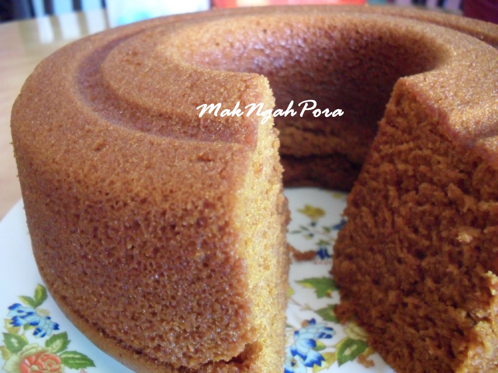 Mak Ngah Pora: Apam gula hangus