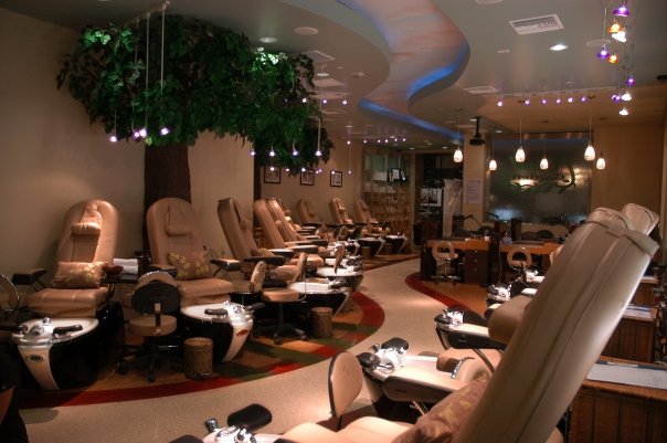 Nail Salon Interior Design Ideas