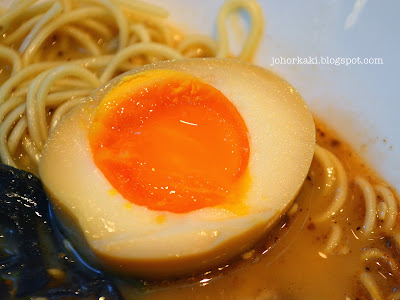 Kanshoku-Ramen-The-Metropolis-Singapore