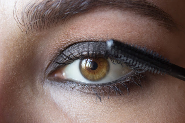 fast matte smoky eyes: step 11