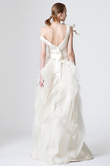 designer wedding dresses 2009. vera wang wedding dresses