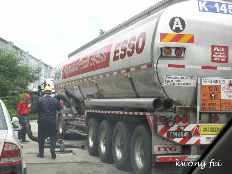 PETROL tank filling @ Esso PETROL station |  Kwong Feis Blog