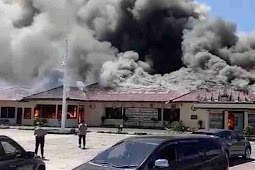 Bangunan Utama Mapolres Lampung Selatan Hangus Terbakar