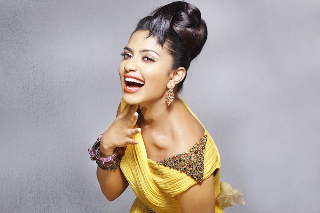 Amala Paul Cool New Photos