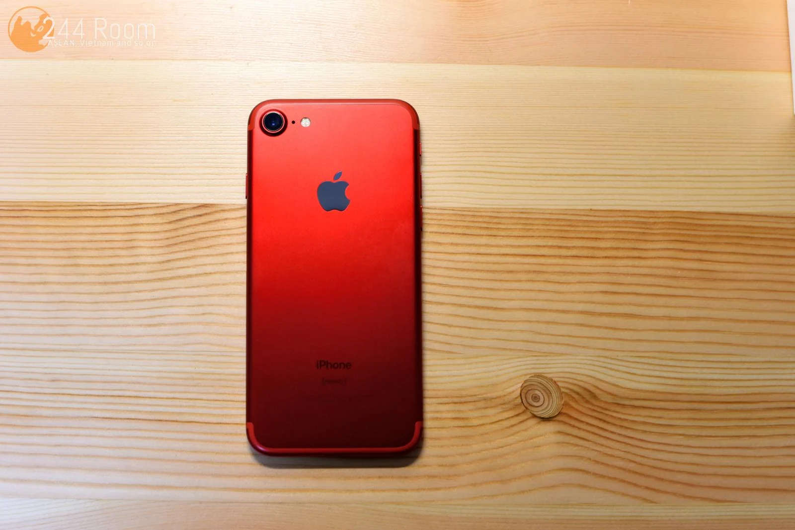 iPhone7 RED Special Edition 背面