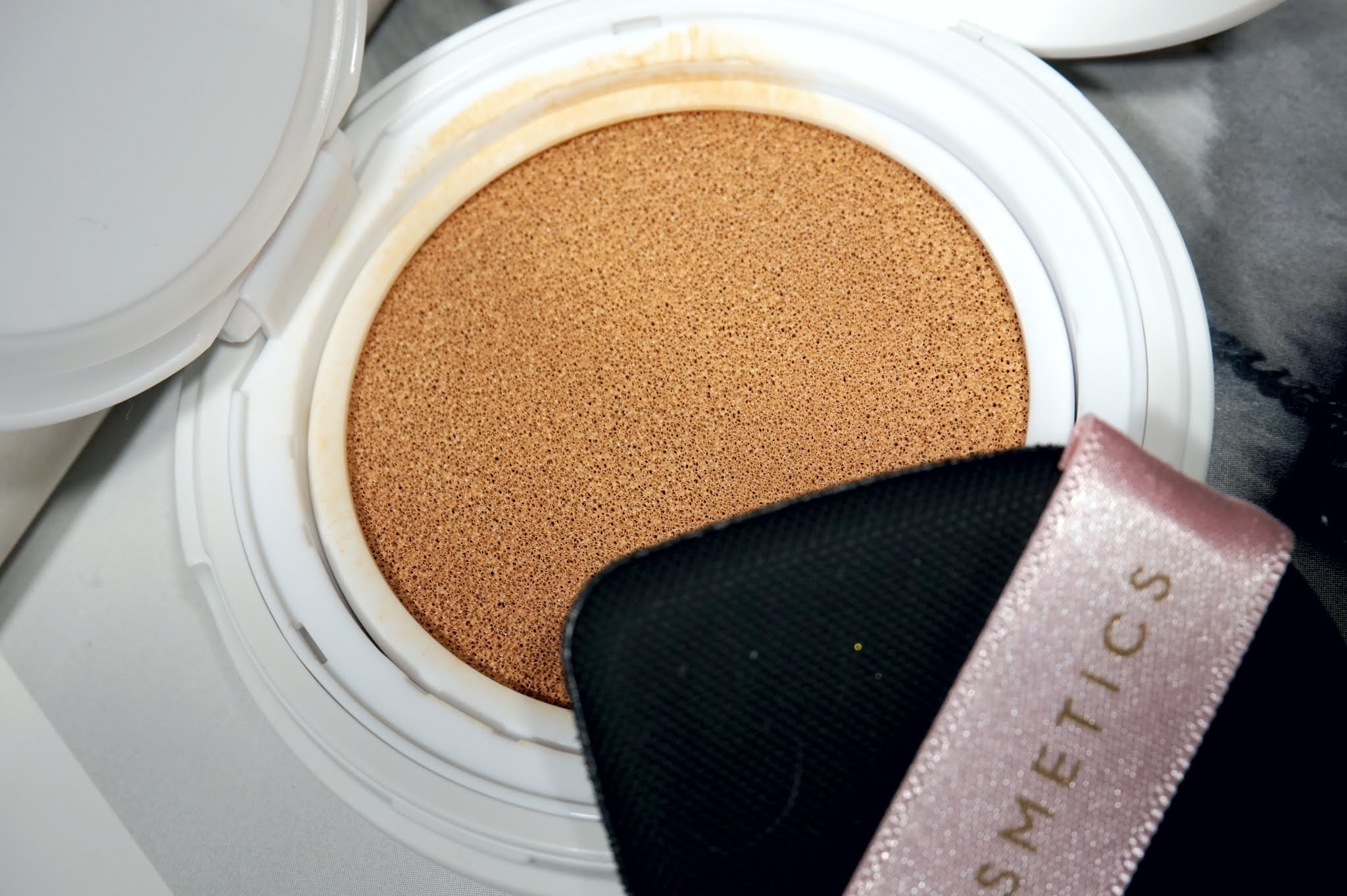 Em Cosmetics Daydream Cushion Foundation Review and Swatches