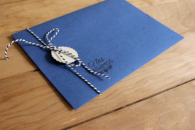 invitaciones de boda originales sobres azul marino hermanasbolenashop