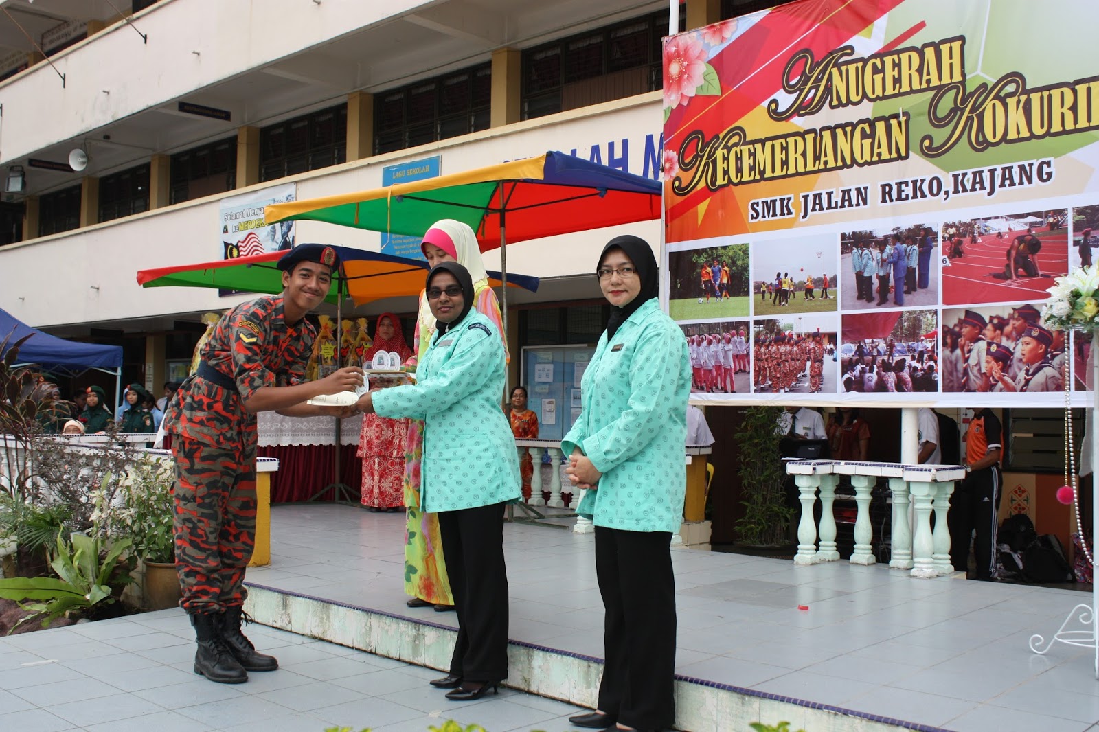 SMK Jalan Reko: Hari Anugerah Kokurikulum 2013