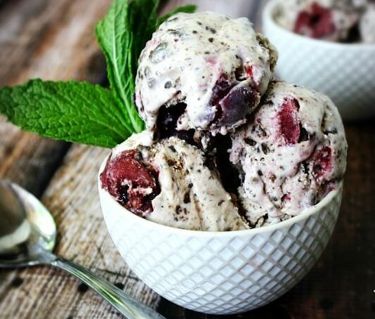 Vegan Black Forest Ice Cream #desserts #paleofriendly
