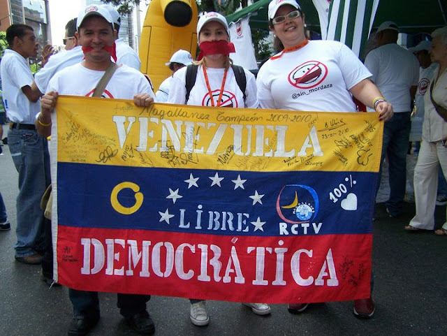 Expresión Libre: En medio de una crisis inédita, los venezolanos no están siendo informados.