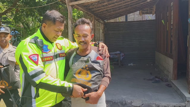 Kapolres Blora Agus Puryadi salurkan bantuan POLRI ke PPKS Kecamatan Kradenan