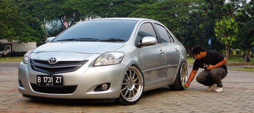 Foto gambar modifikasi mobil toyota vios limo sedan ceper 